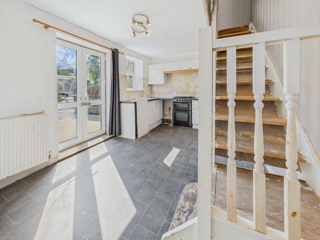 Meadowside, Disley, SK12 - Image 4