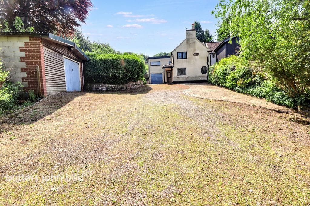 Leadendale Lane, Rough Close - Image 2
