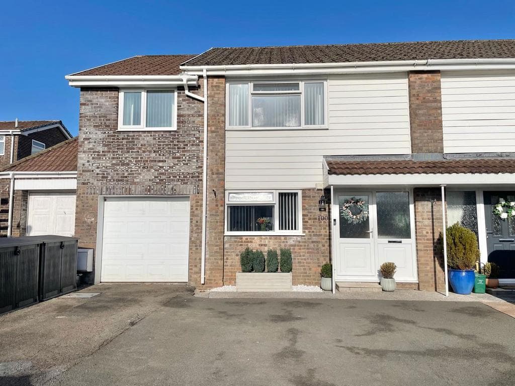 Fforest Fach, Tycroes, Ammanford, SA18 3PY - Image 1