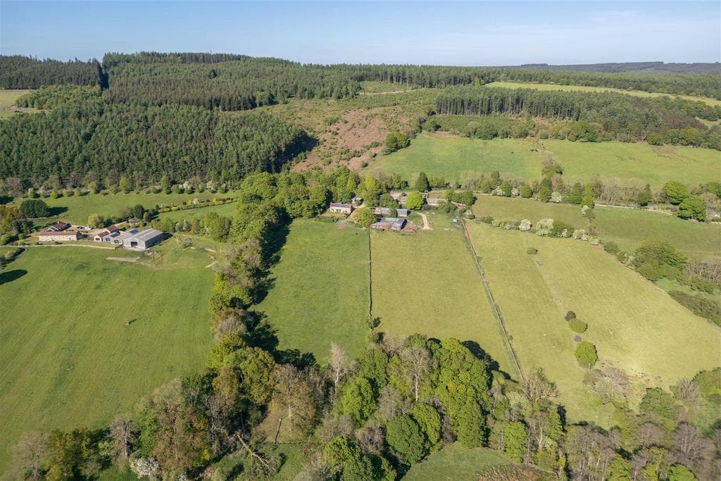 Rosedale Abbey, Pickering - Image 2
