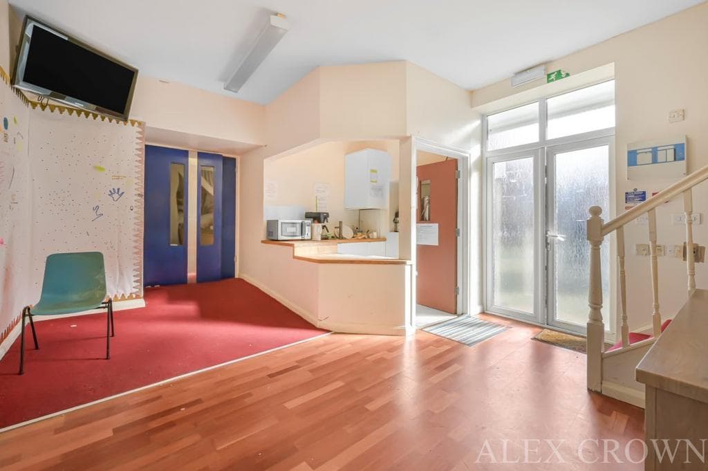 London Family Centre, Chichester Court, Royal Coll, Kentish Town - Image 4