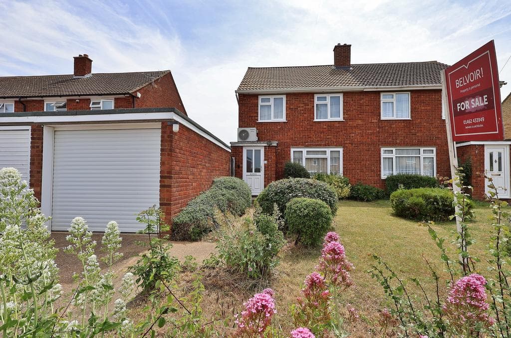 View property at Swinburne Avenue, Hitchin