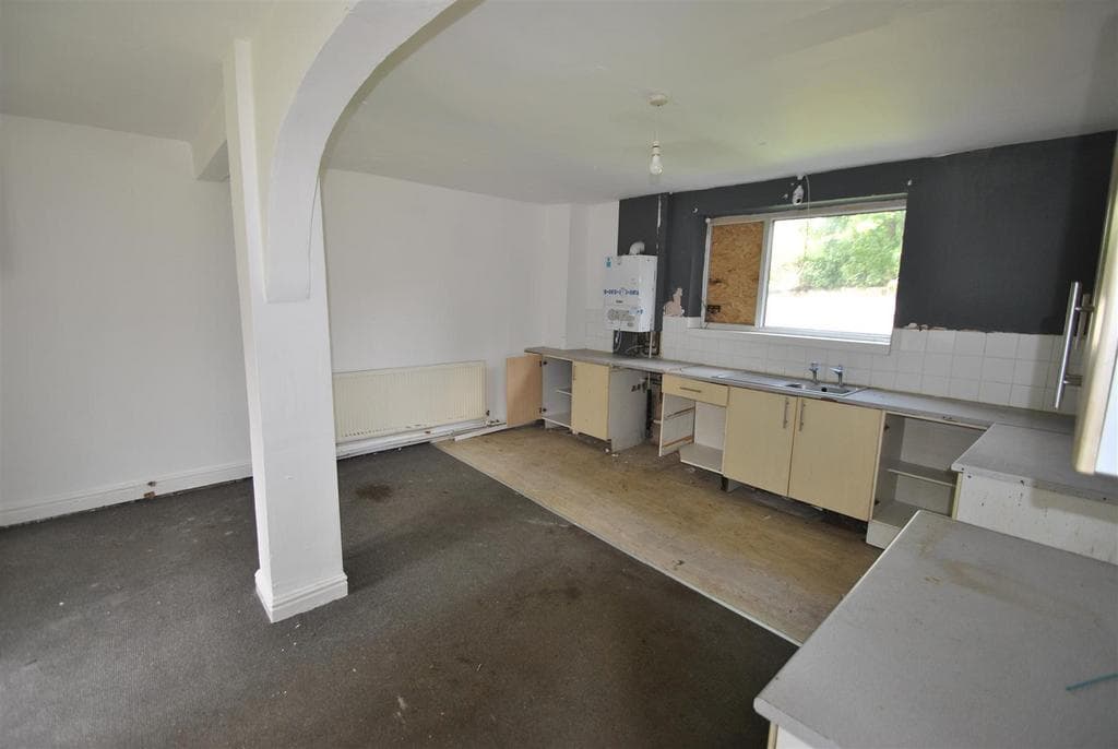 Brunswick Street, Thurnscoe - Image 4