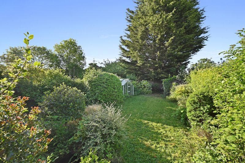 Hawthorn Drive, Harrow - Image 2