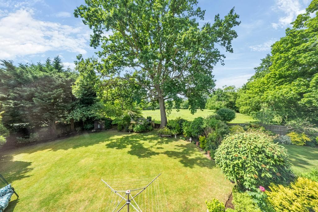 Arden Mhor, Pinner - Image 3