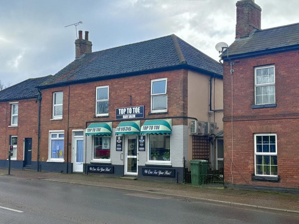 4 and 4A Norwich Road, Watton, Thetford, Norfolk IP25 6DB - Image 1