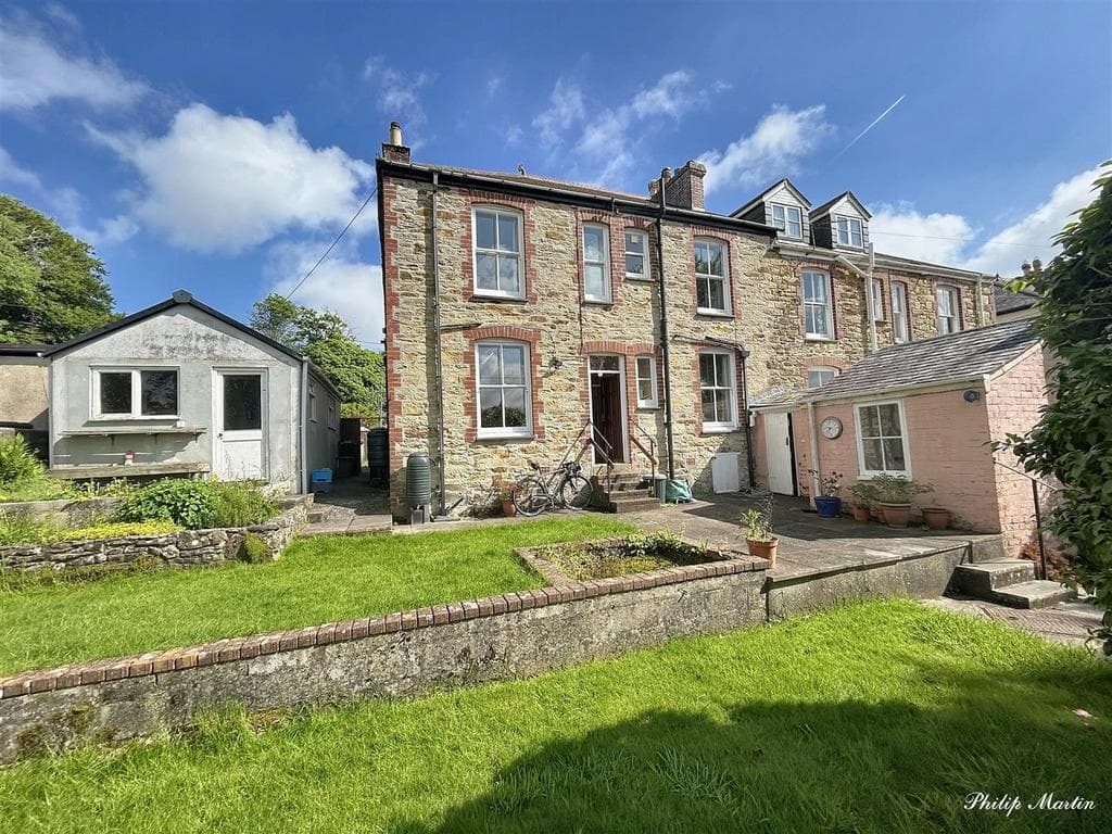 Carvoza Road, Truro - Image 3