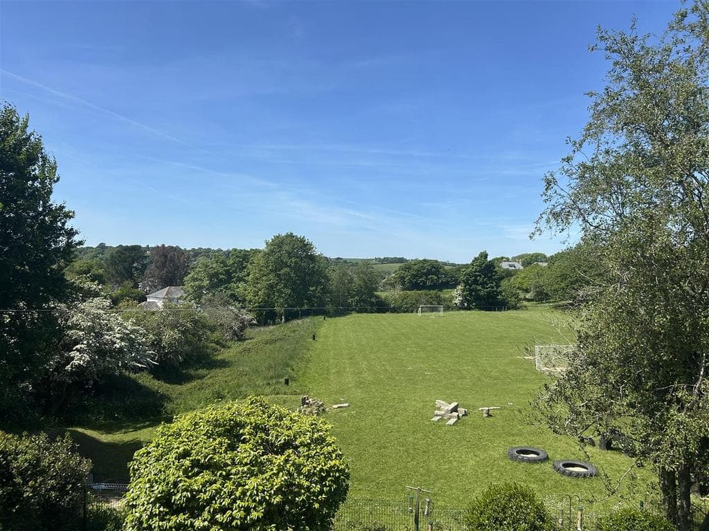 Carvoza Road, Truro - Image 4
