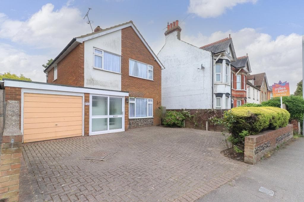View property at Canterbury Road, Margate, CT9