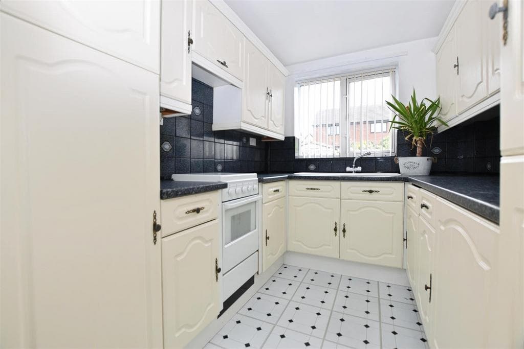 Plowden Road, Hull - Image 3
