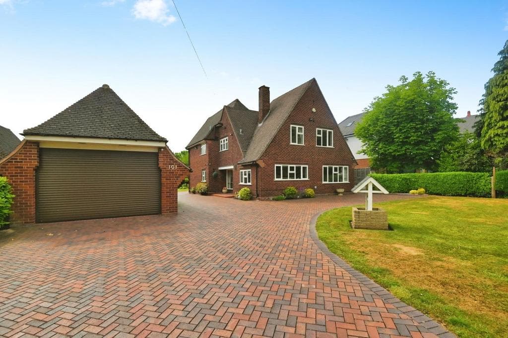 View property at Little Sutton Lane, Sutton Coldfield