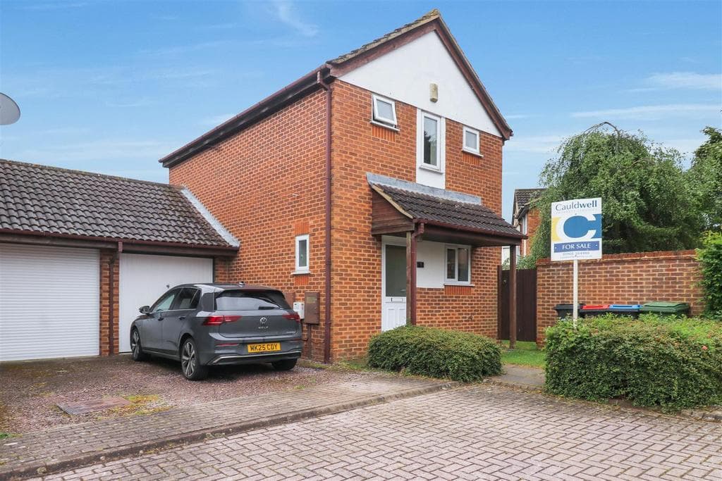Higgs Court, Loughton - Image 1