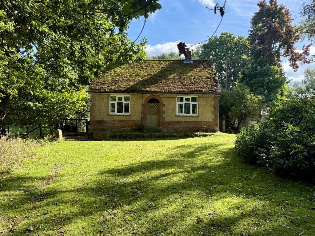 View property at Furze Hill, Fordingbridge, SP6