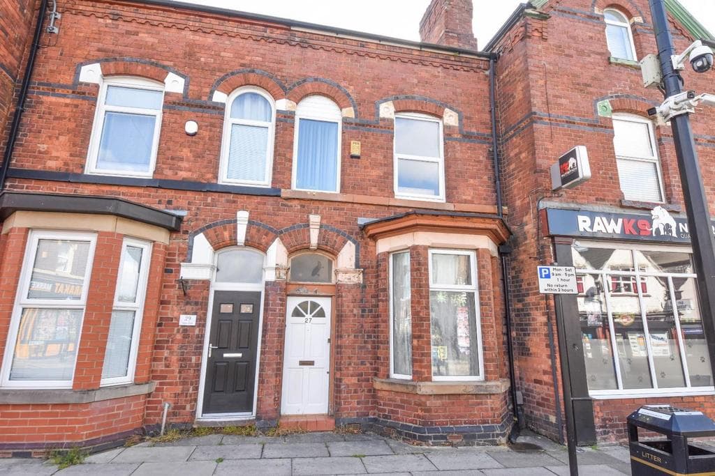 View property at Wigan Lane, Wigan, WN1 1XR