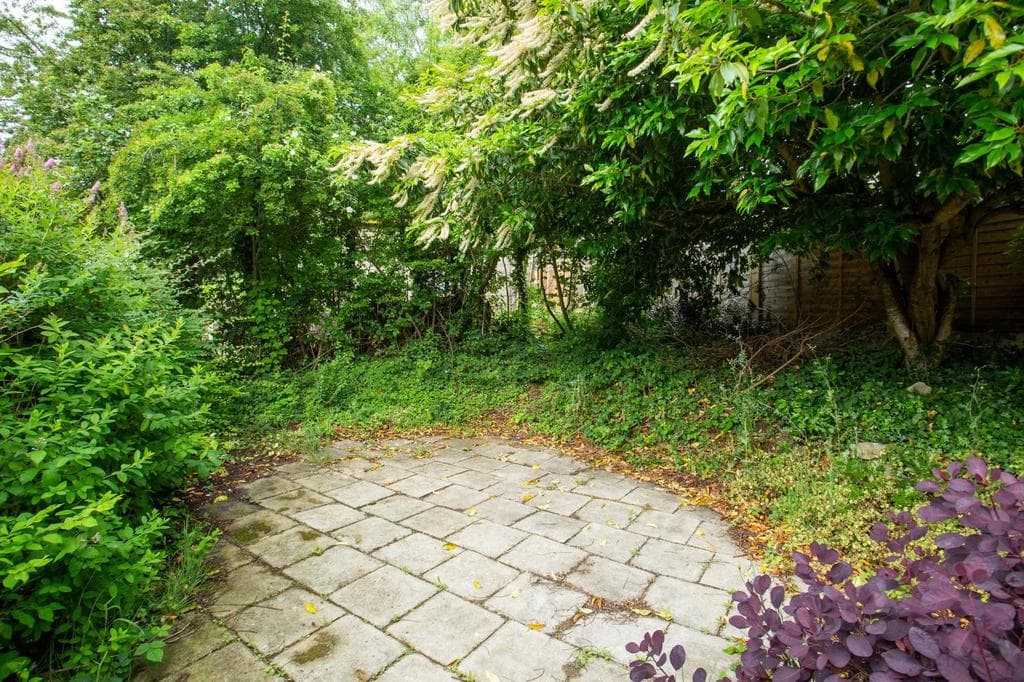 Tenterden Drive, Canterbury, Kent, CT2 - Image 4