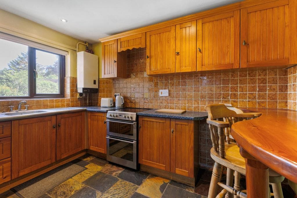 Cordrey Green, Iffley Village, Oxford - Image 5