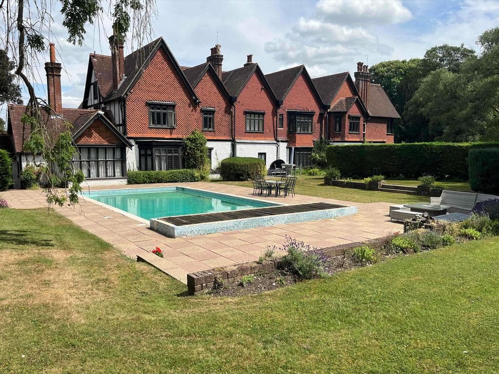 View property at Park Road, Tring, Hertfordshire, HP23