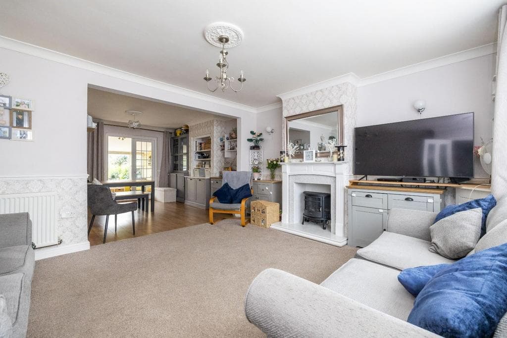 Hazel Road, Dartford - Image 2