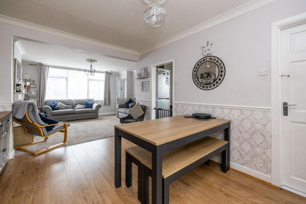 Hazel Road, Dartford - Image 5