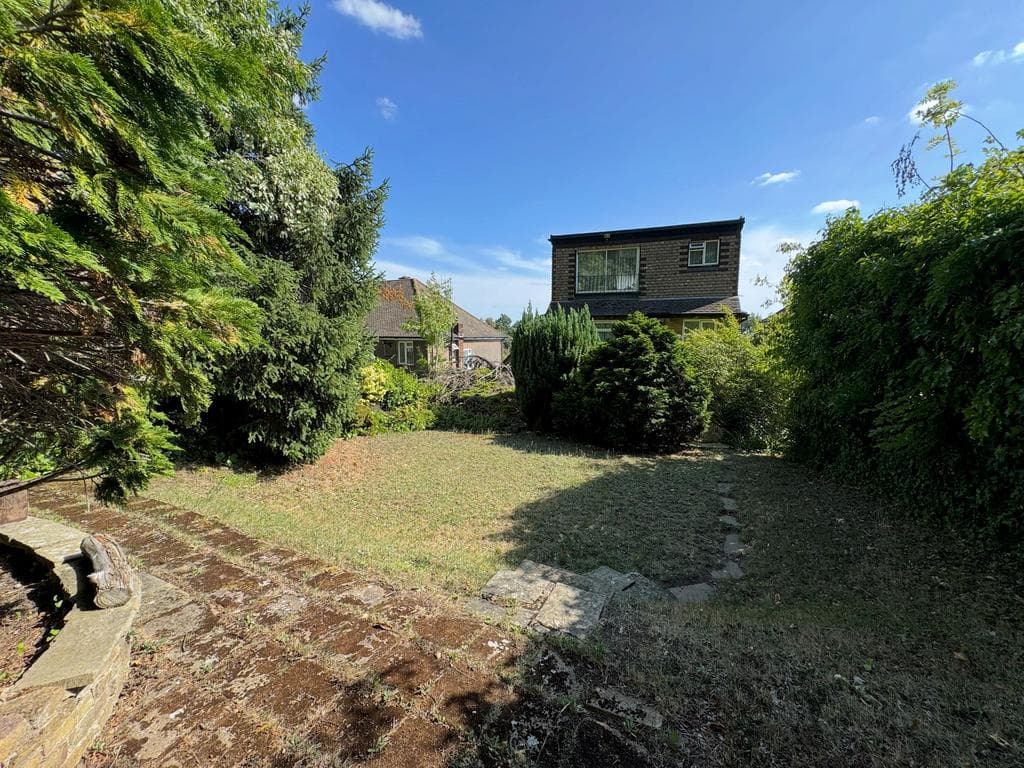 The Reddings, London, NW7 - Image 4