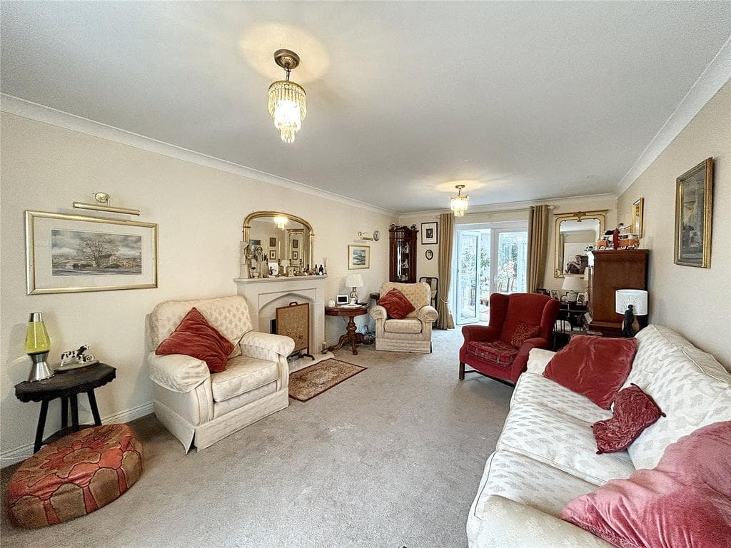 Suffolk Road, Westbury - Image 4