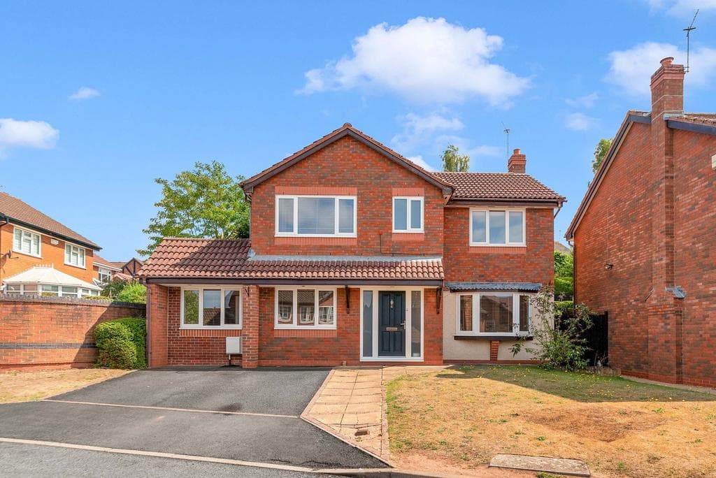 Bridgewater Drive, Wombourne, WV5 - Image 1