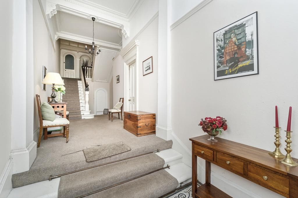 Flat 2, 12 Princes Gardens, Dowanhill, G12 9HR - Image 2