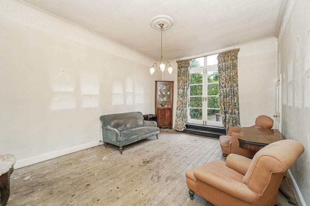 Flat 2, 12 Princes Gardens, Dowanhill, G12 9HR - Image 4