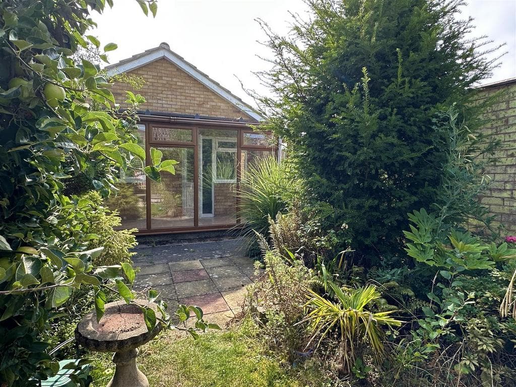 Augustus Drive, Alcester - Image 3
