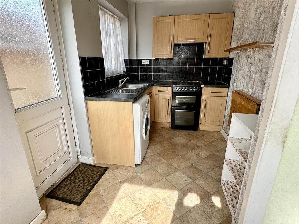 Augustus Drive, Alcester - Image 4