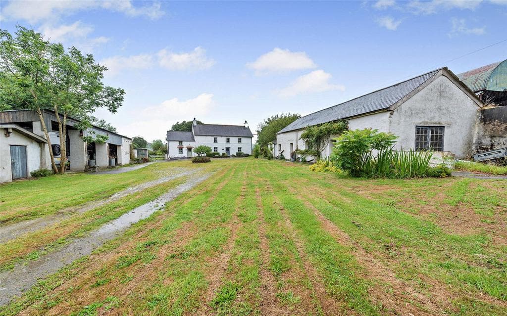 Cilrhedyn, Nr Newcastle Emlyn, Pembrokeshire, SA35 - Image 4