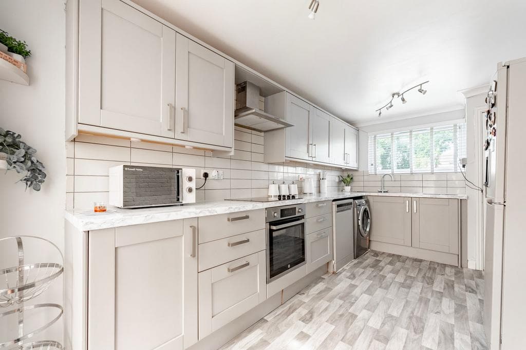 St. Johns Way, Thetford IP24 - Image 2