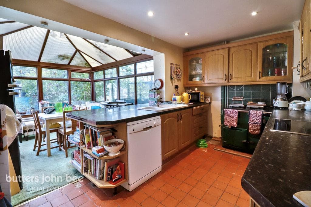 Bramall Close, Stafford - Image 4
