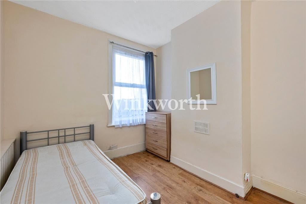 Rowley Road, London, N15 - Image 4