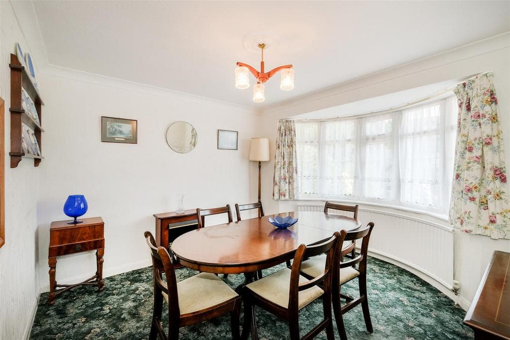 Pole Hill Road, North Chingford - Image 5