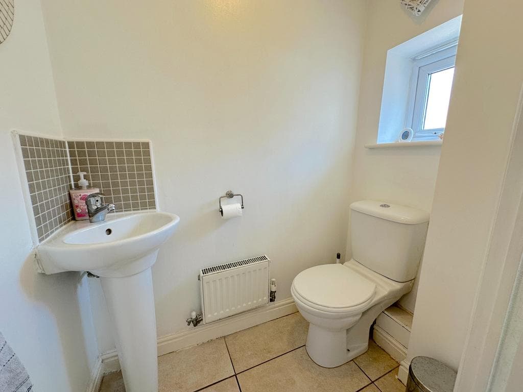 Jonah Drive, Tipton DY4 - Image 3