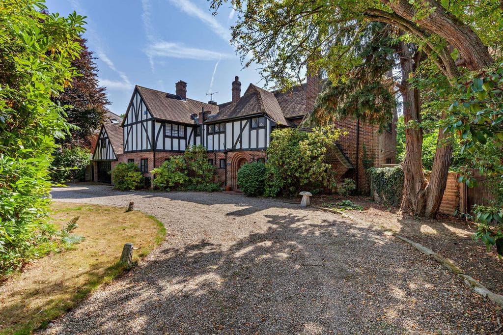 Priests Lane, Shenfield, Brentwood, Essex - Image 1