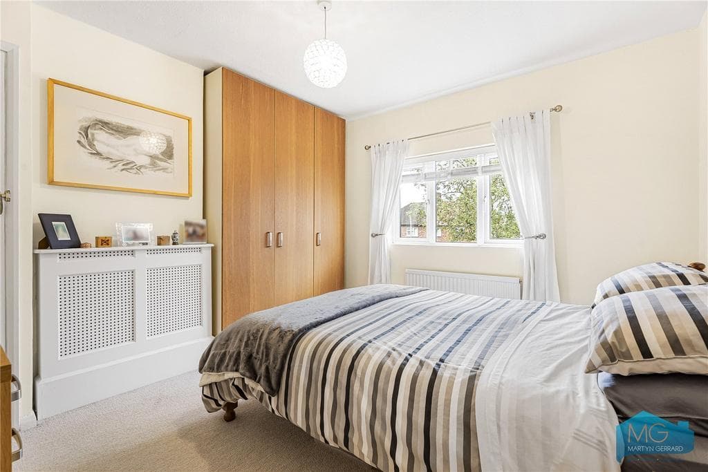 Nupton Drive, Barnet, EN5 - Image 4