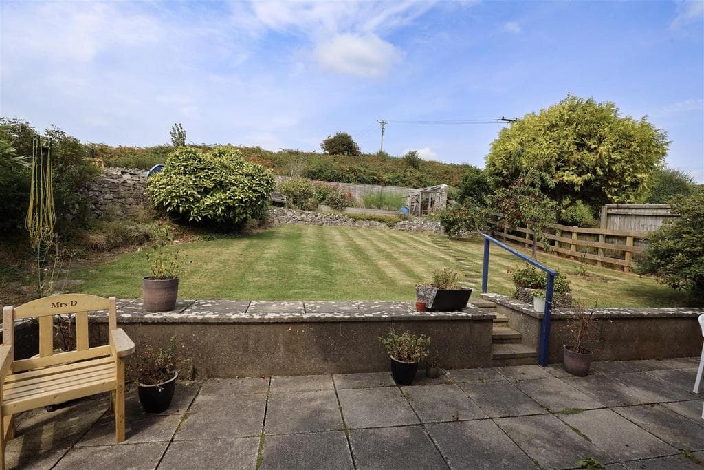 7 Meadow Court, St. Brides Major, Vale of Glamorgan, CF32 0SW - Image 2