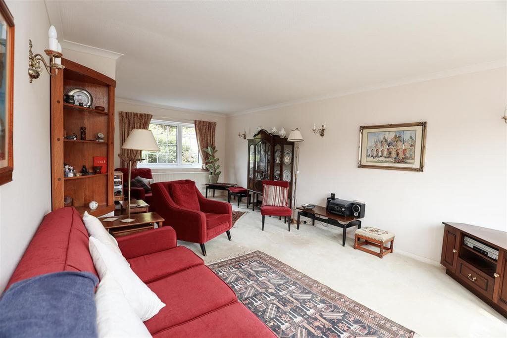 7 Meadow Court, St. Brides Major, Vale of Glamorgan, CF32 0SW - Image 4