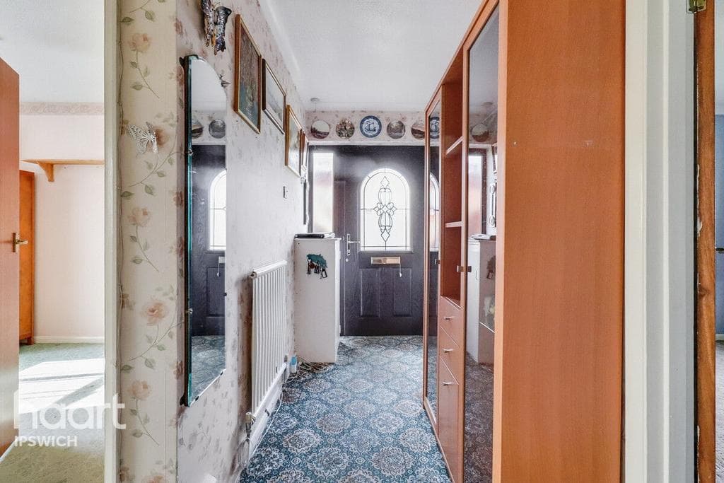 Cedar Avenue, IPSWICH - Image 4