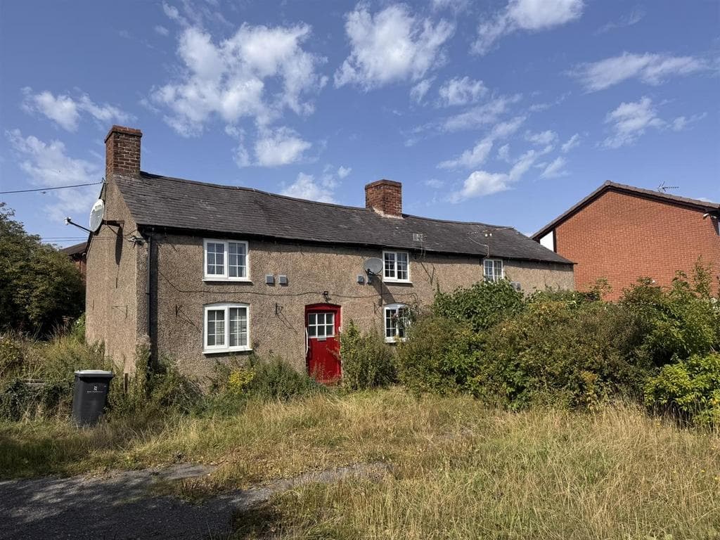 View property at Holt Road, Llan-Y-Pwll, Nr Wrexham.