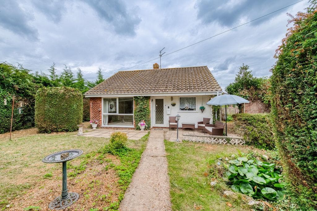 Elm Close, North Elmham - Image 1