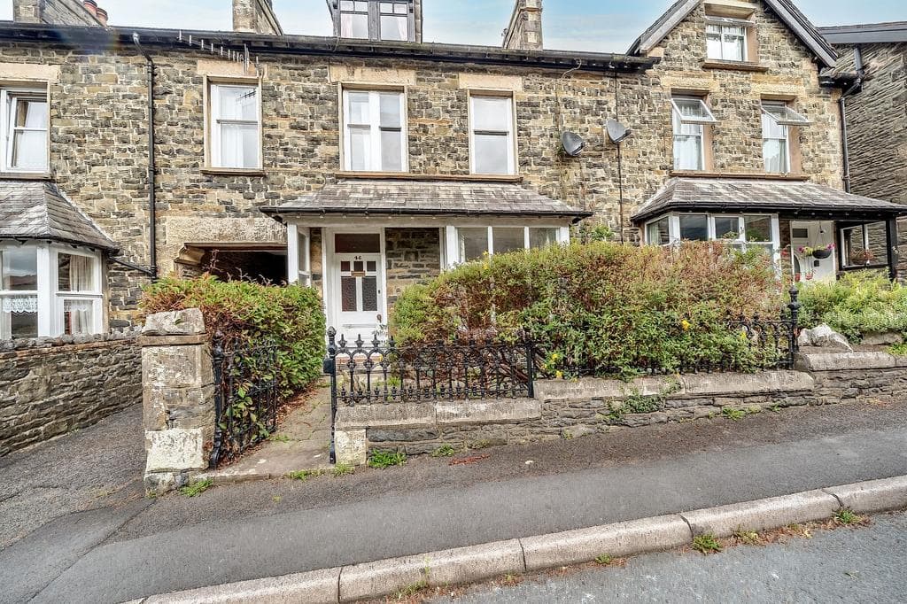 View property at 46 Bainbridge Road, Sedbergh