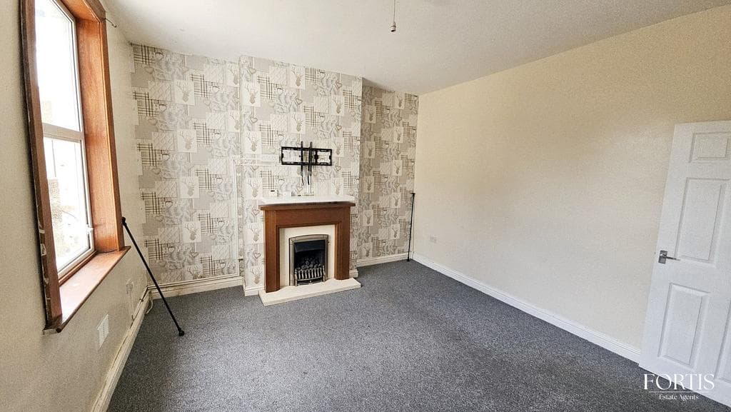Nash Road, Newport, NP19 - Image 2