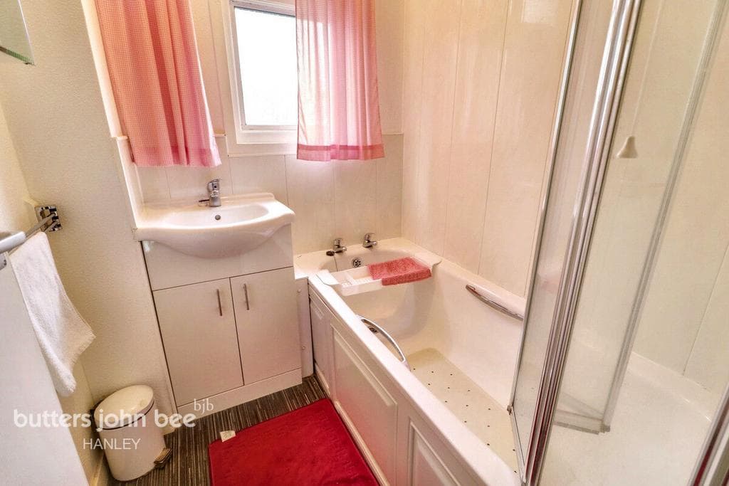 Skipacre Avenue, Stoke-On-Trent, ST6 1RY - Image 1