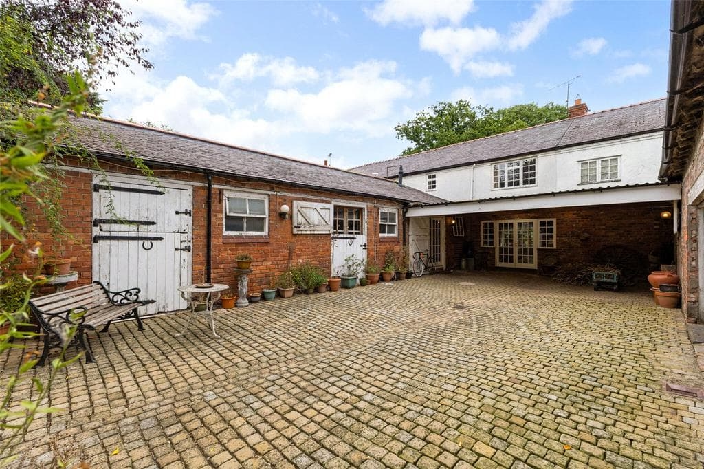 Aldford Road, Huntington, Chester, Cheshire, CH3 - Image 1