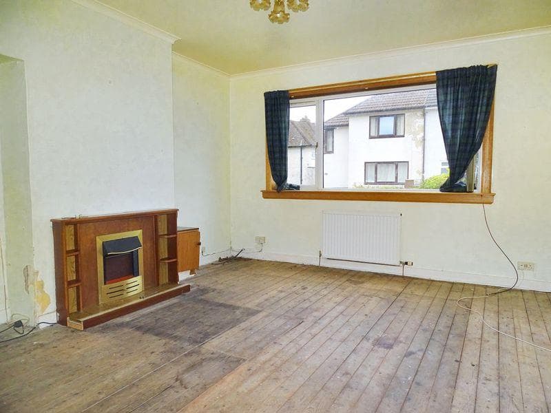 Jamieson Gardens, Tillicoultry FK13 - Image 2