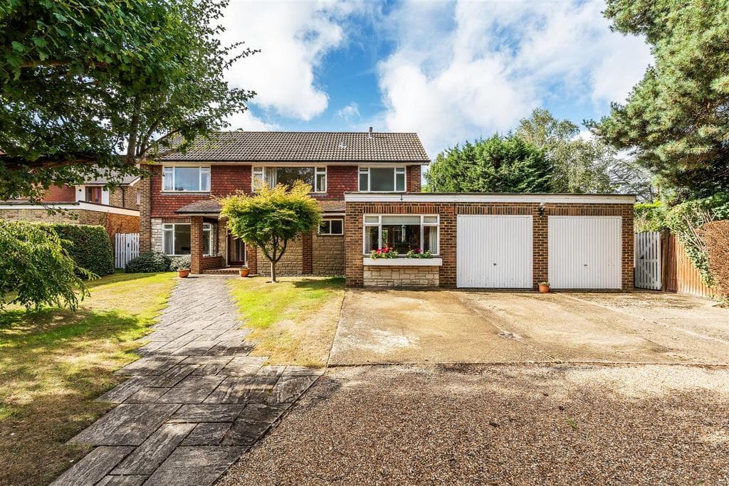 View property at MADDOX LANE, LITTLE BOOKHAM, KT23
