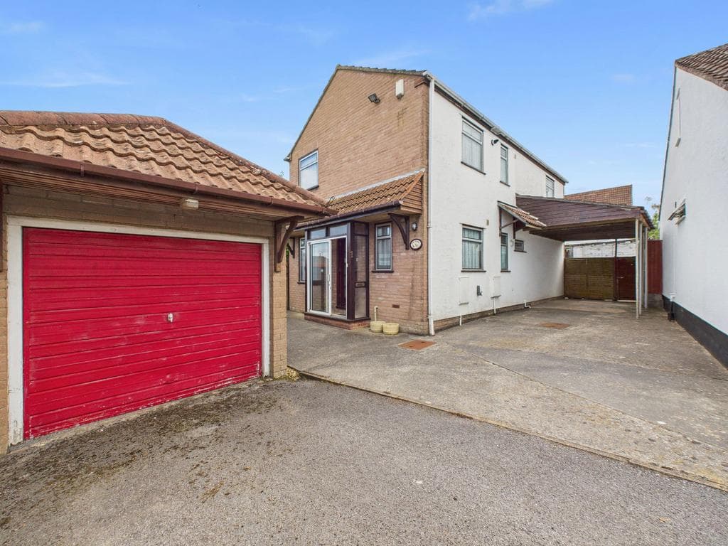 View property at Acorn Grove, Bristol BS13